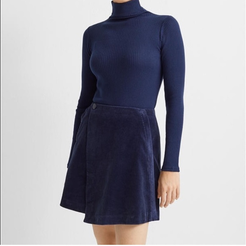 New Club Monaco Navy Corduroy Skirt size 8